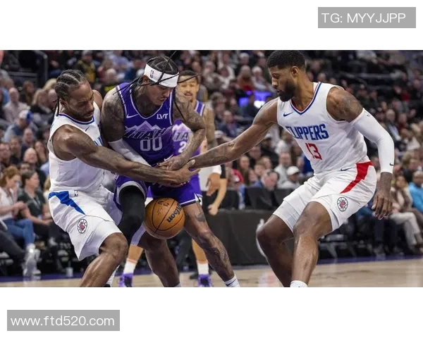 快船与爵士激战正酣腾讯直播全程带你领略精彩瞬间