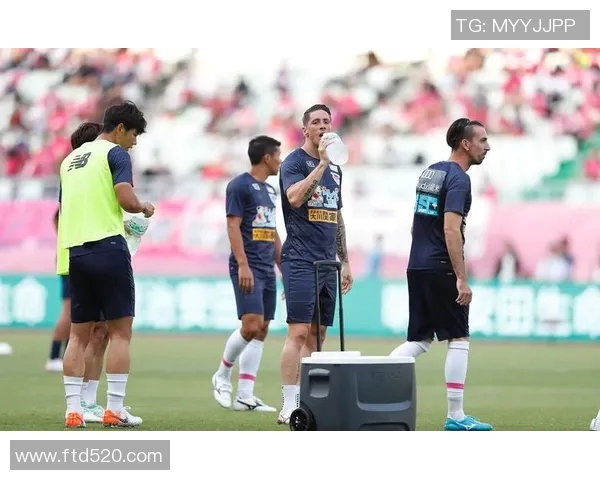 鹿儿岛联与金泽激战在即球迷期待精彩对决与精彩进球 鹿儿岛联与金泽激战在即球迷期待精彩对决与精彩进球