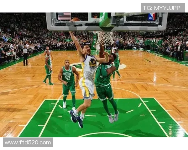 圣诞勇士与骑士精彩对决录像回顾全场精彩瞬间与战术分析